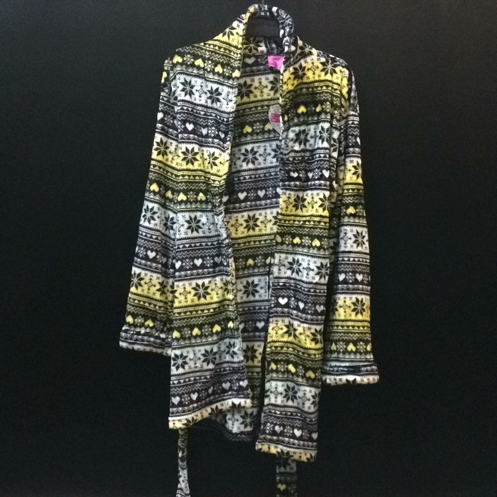 NWNT Body Candy Bath Robe.